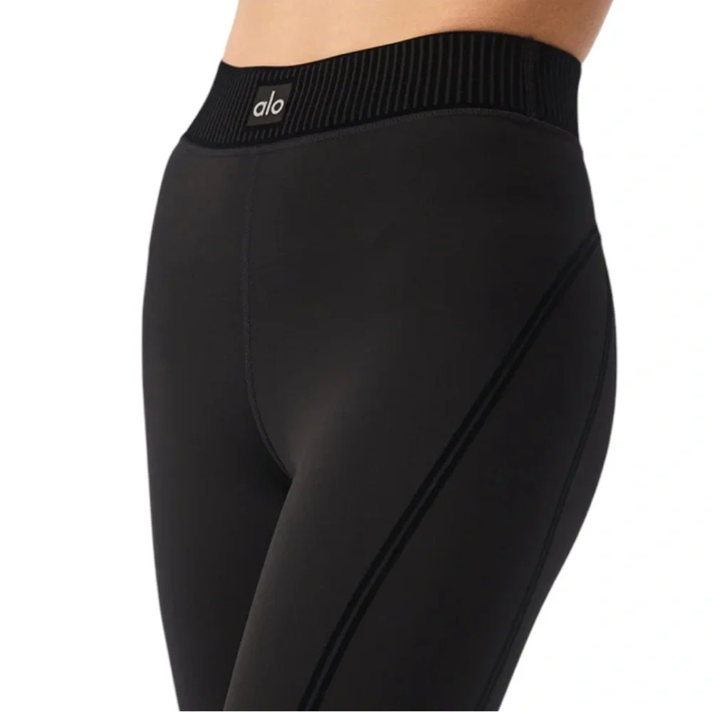 NWT Alo Yoga Airlift High Waist 7/8 Line Up Legging size Small in Black - Picture 3 of 8